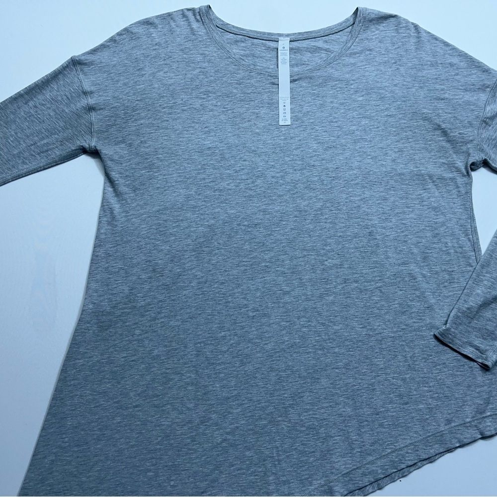 Lululemon Top Womens 6 To The Point Shirt Heathered Gray Asymmetrical Cotton - Picture 2 of 15